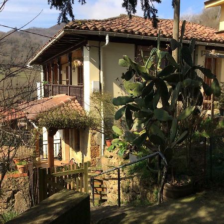 Los Pinos De Cardes Exterior photo